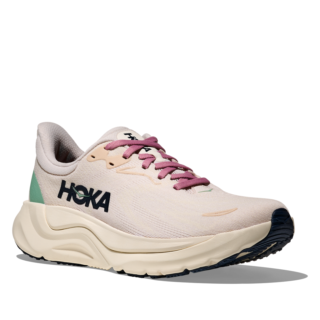 HOKA Women's ARAHI 8