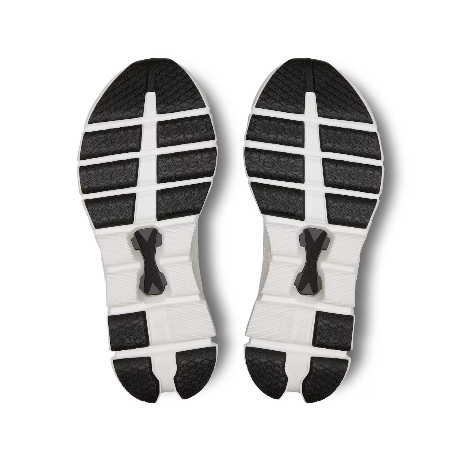 On Women's Cloud X 4