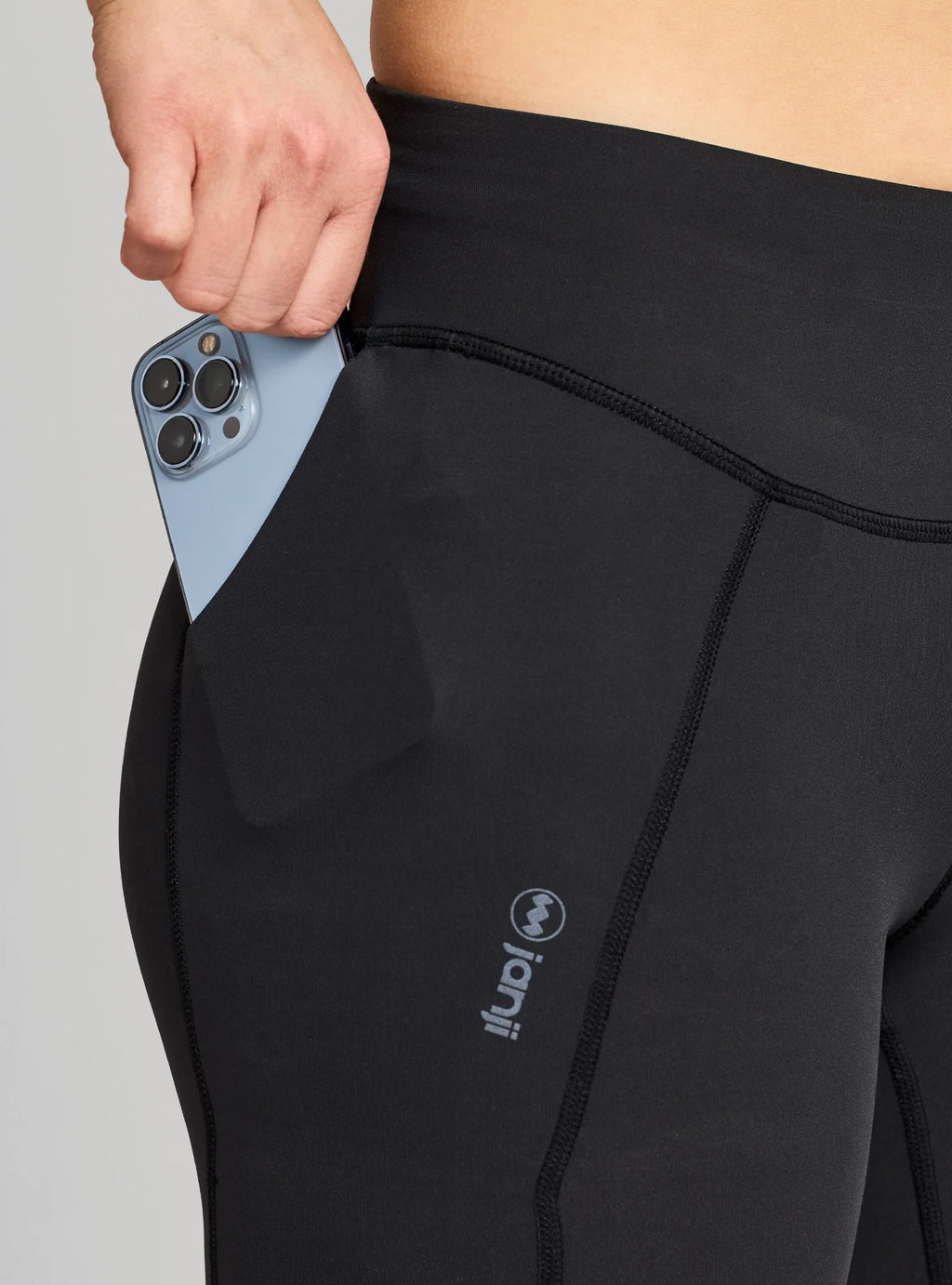 Janji Women's 5" Pace Short