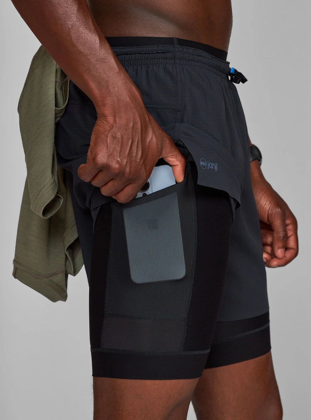 Janji 7" Multi Short 2-in-1